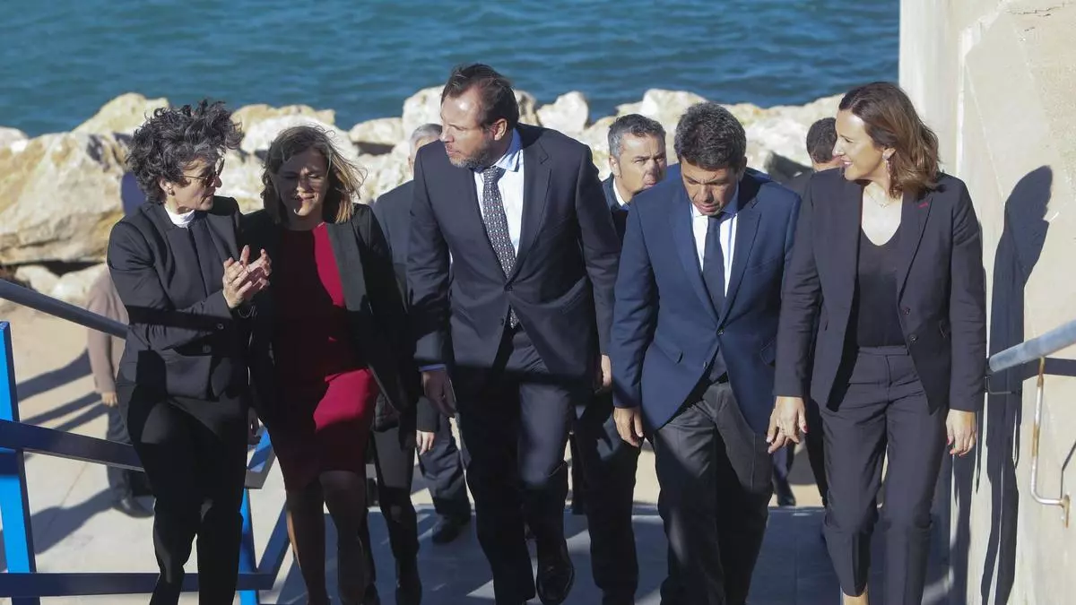 Puente asegura que la terminal norte del puerto es "sostenible" y garantiza el uso del ferrocarril