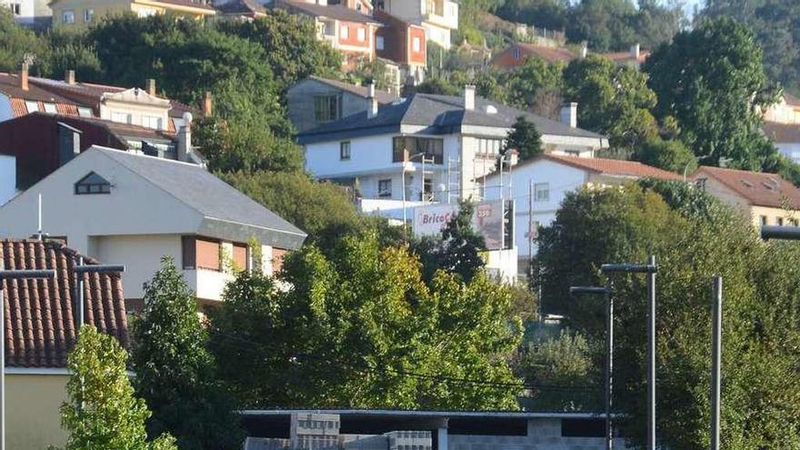 Una vista de la zona hacia la que se prolongará la calle Johán Carballeira hasta la PO-551. // G.Núñez