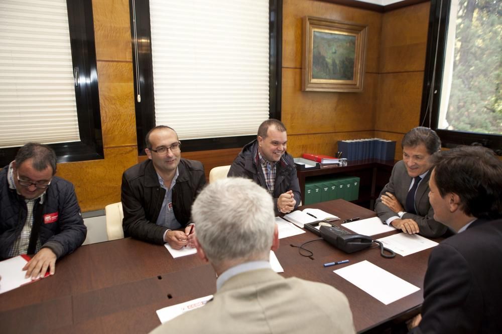 Reunión de Javier Fernández con los sindicatos mineros