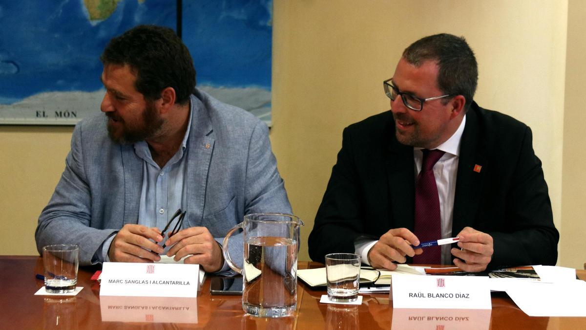 El secretari de Mobilitat i Infraestructures, Marc Sanglas, i el president de Renfe, Raül Blanco, instants abans de començar la reunió de l'òrgan mixt de coordinació entre la Generalitat i Renfe
