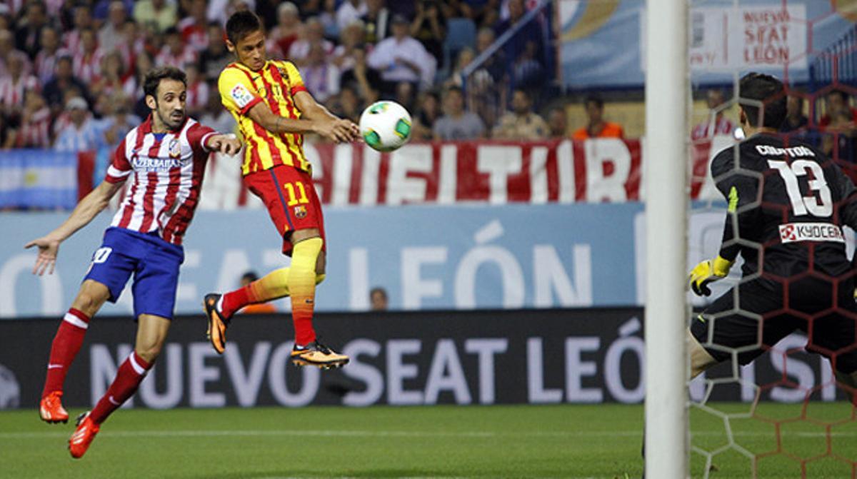 Neymar remata de cap i empata el partit.