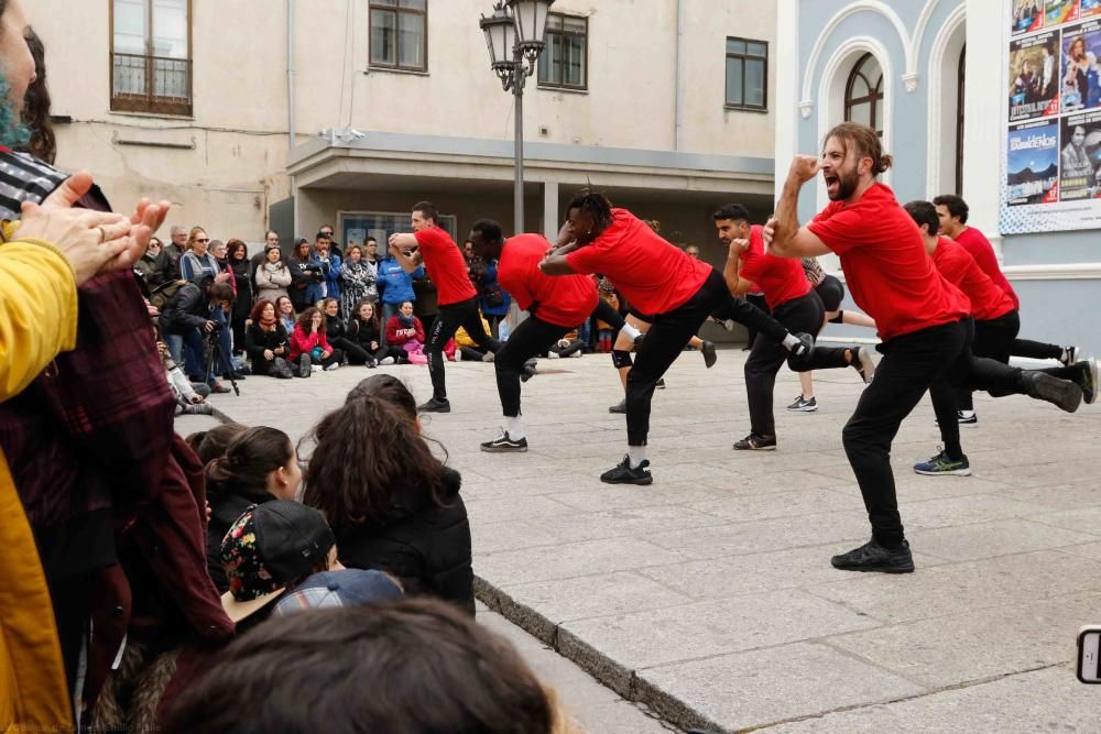 Pasacalles de Danza y Expresión Corpora