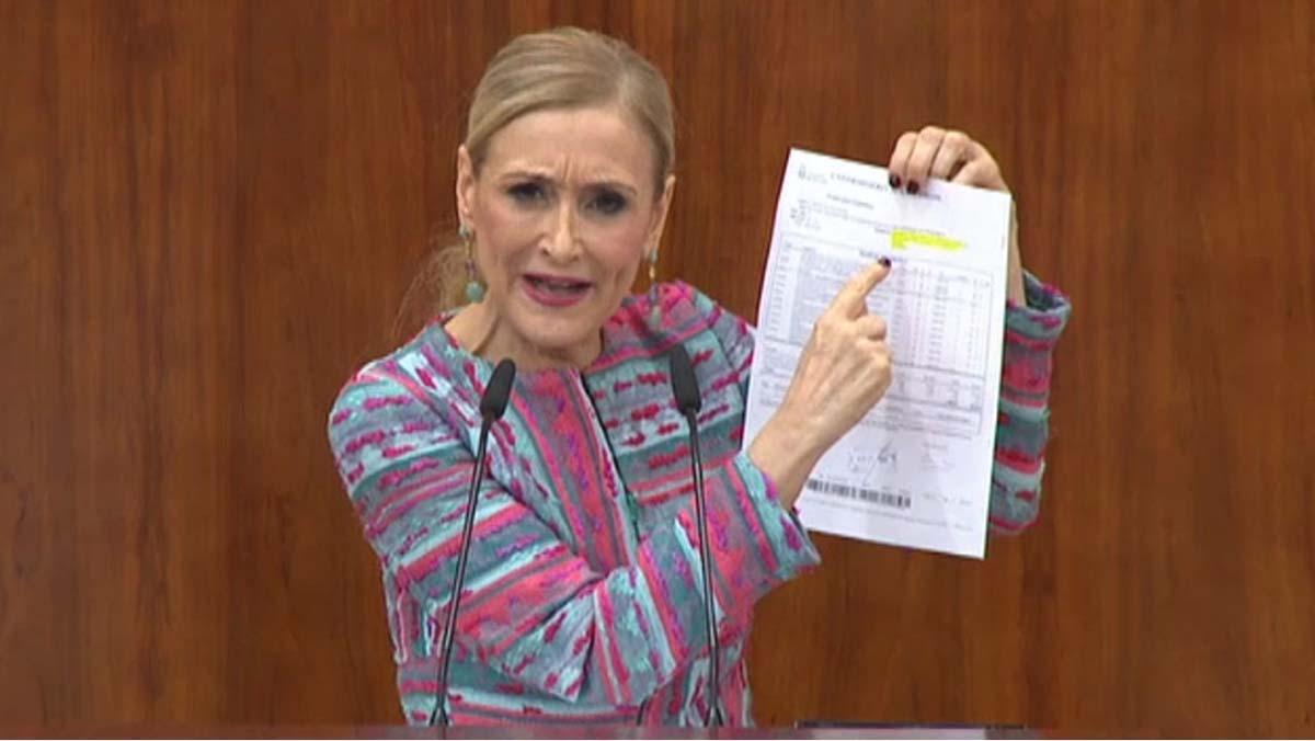 Noves firmes falses: Cifuentes a la corda fluixa