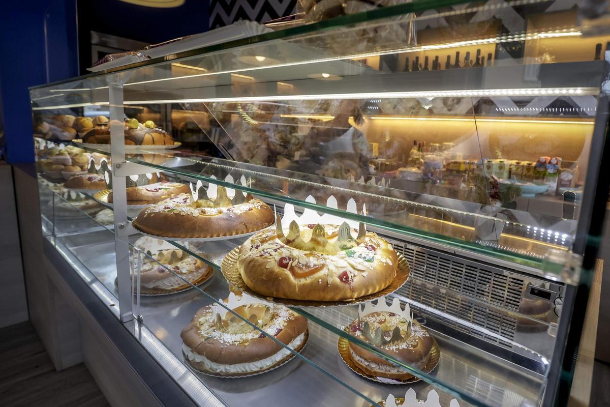 Roscones de Reyes en el Forn de Baix de Lloseta