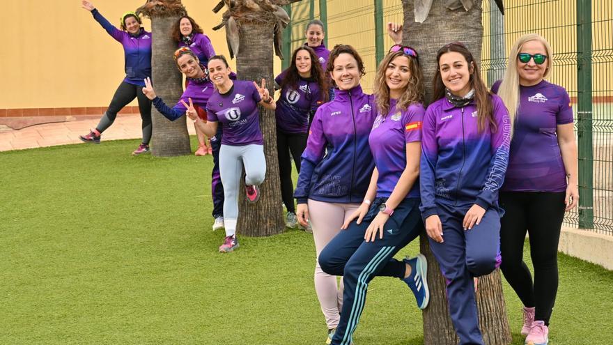 Mujeres del club Comemillas Running Club en una reciente prueba. | JOSÉ BERMÚDEZ