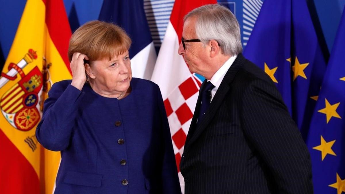 zentauroepp43946254 german chancellor angela merkel is welcomed by european comm180624153957