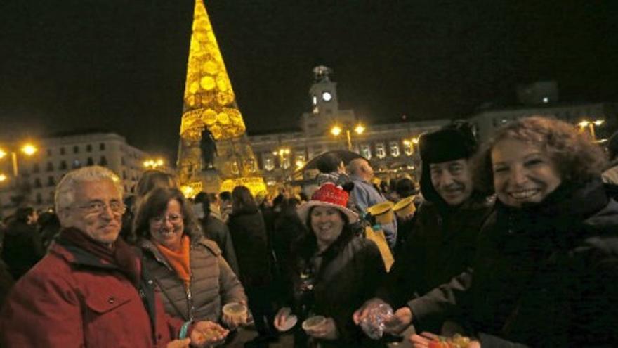 La Puerta del Sol prepara la despedida al 2015 con las pre-uvas