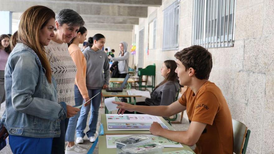 Alumnos comprometidos con los problemas de la sociedad