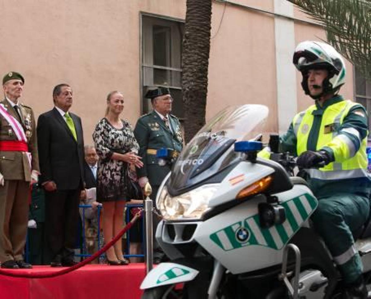 Las autoridades durante el tradicional desfile.