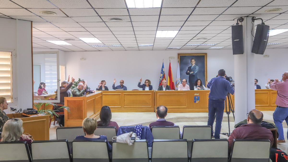 Pleno del Ayuntamiento de Torrevieja, en una imagen de archivo