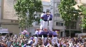 El tres de set descarregat per Castellers de Cornellà a Sant Boi, diumenge passat.