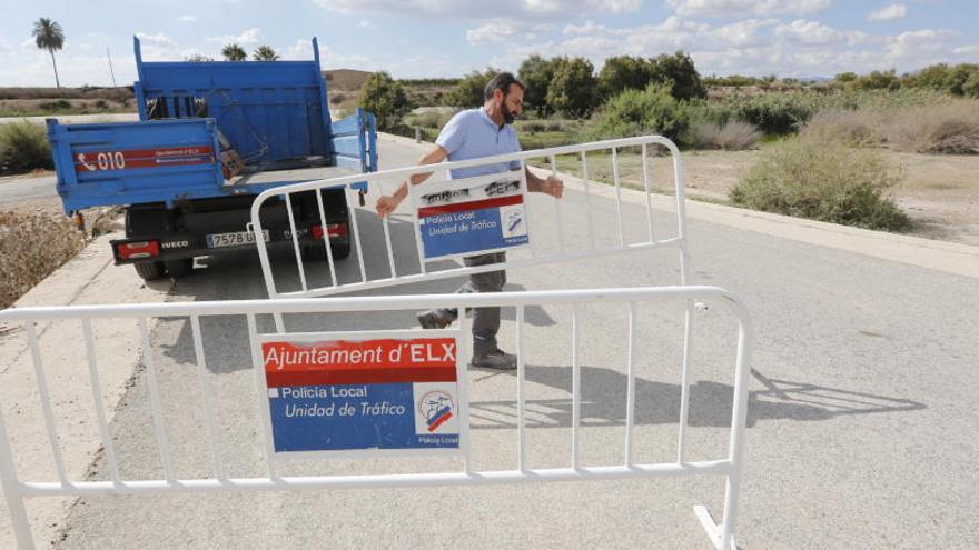 Dispositivo de vallas para cortar caminos