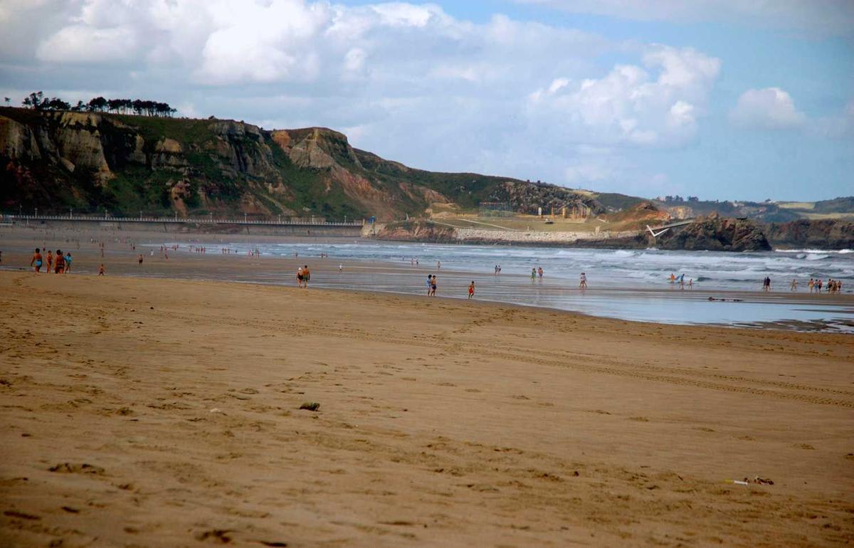 Playa de Salinas, Castrillón (Asturias)