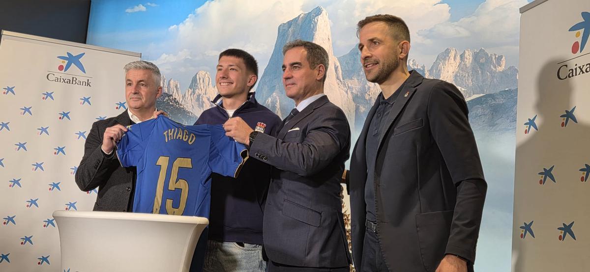 Thiago, en su presentación.