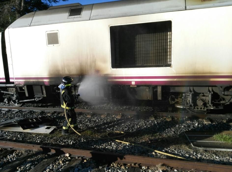 Incendio en un Alvia en Puebla de Sanabria