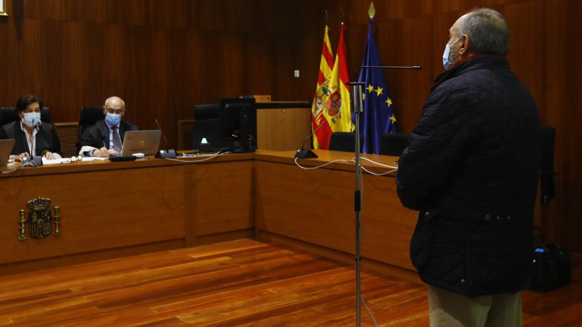 El abogado, durante el juicio, la pasada semana, en la Audiencia de Zaragoza.