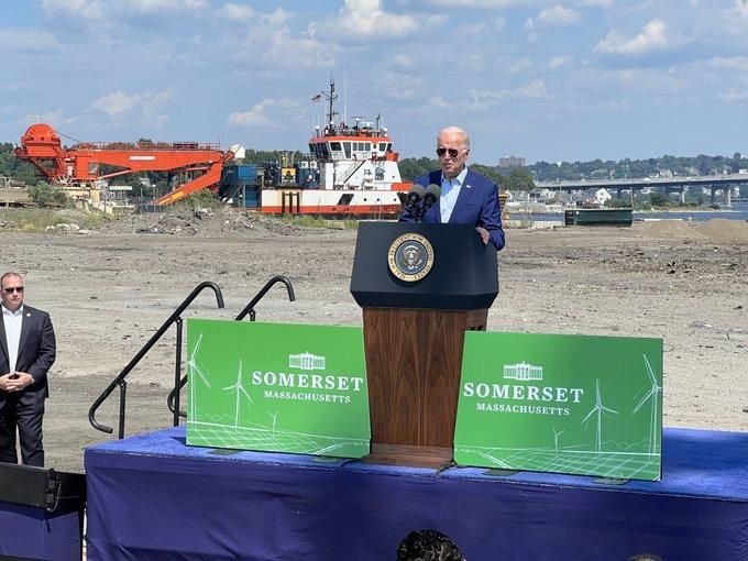 El presidente de los Estados Unidos, Joe Biden, en las instalaciones de Iberdrola.