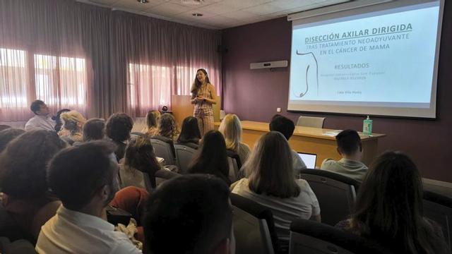 Las jornadas han incluido presentaciones y charlas sobre el cáncer de mama. | P.M.V.