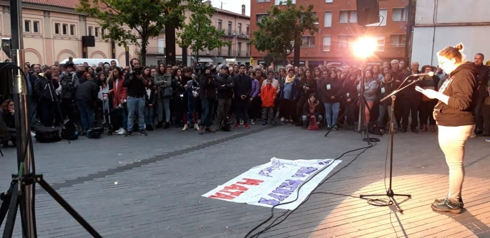 Concentració de rebuig al crim masclista d''Olot