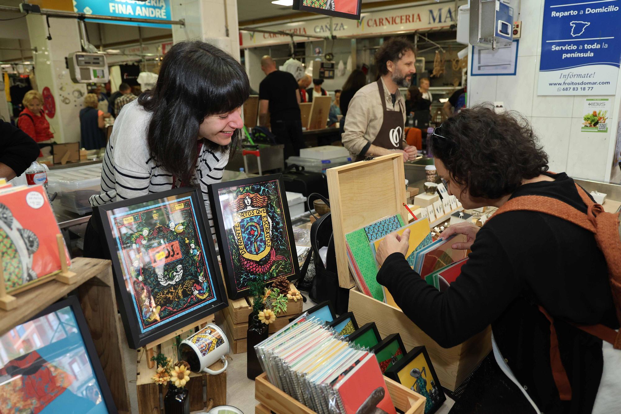 Celebración del Mercado de Arte en la plaza de abastos de O Calvario