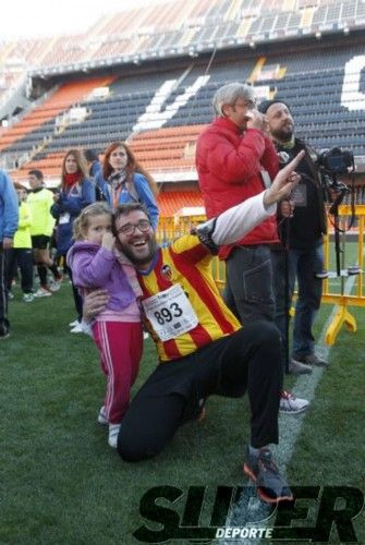 Búscate en la meta de Mestalla