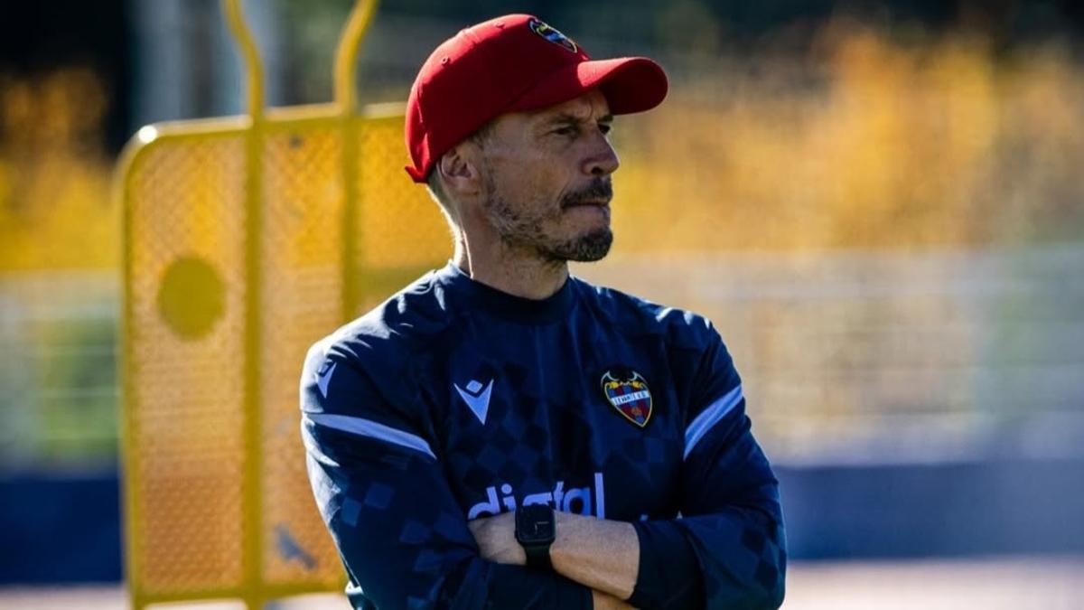 Andrés París en una sesión de entrenamiento en Buñol