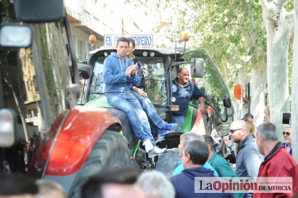 Los tractores se marchan de Murcia después de 29 horas
