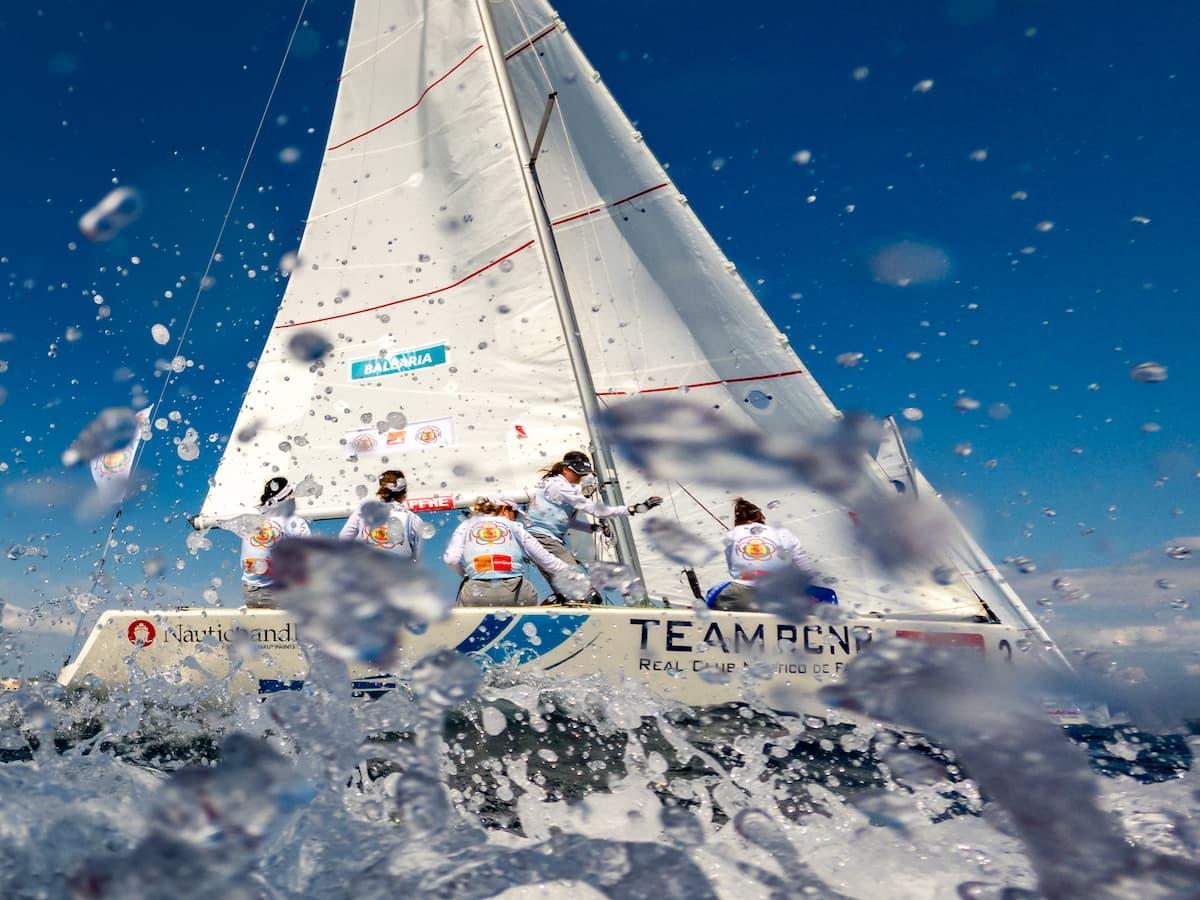 La competición se disputará a bordo de seis unidades del monoitipo BluSail 24 propiedad del RCNP.