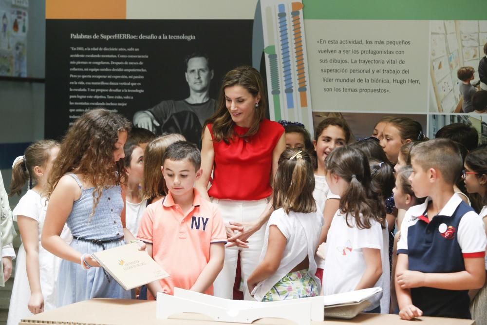 Visita de la Reina Letizia al colegio Quirinal