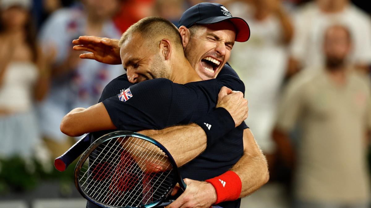 Andy Murray celebrando la victoria con Evans