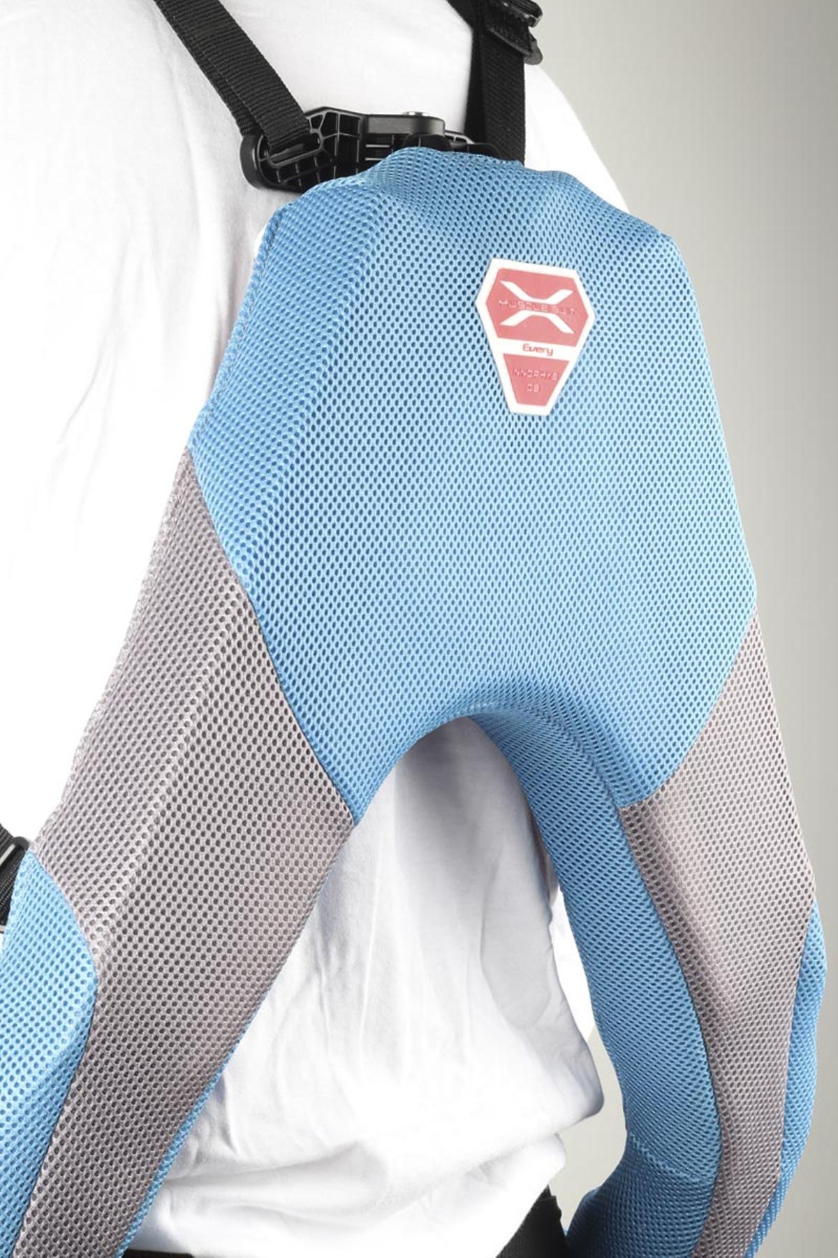 Este equipo brinda protección a la espalda durante la manipulación de cargas.