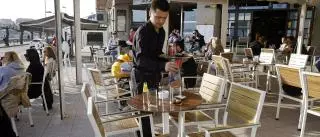 La hostelería padece de nuevo la falta de personal: busca unos 1.500 trabajadores para Semana Santa