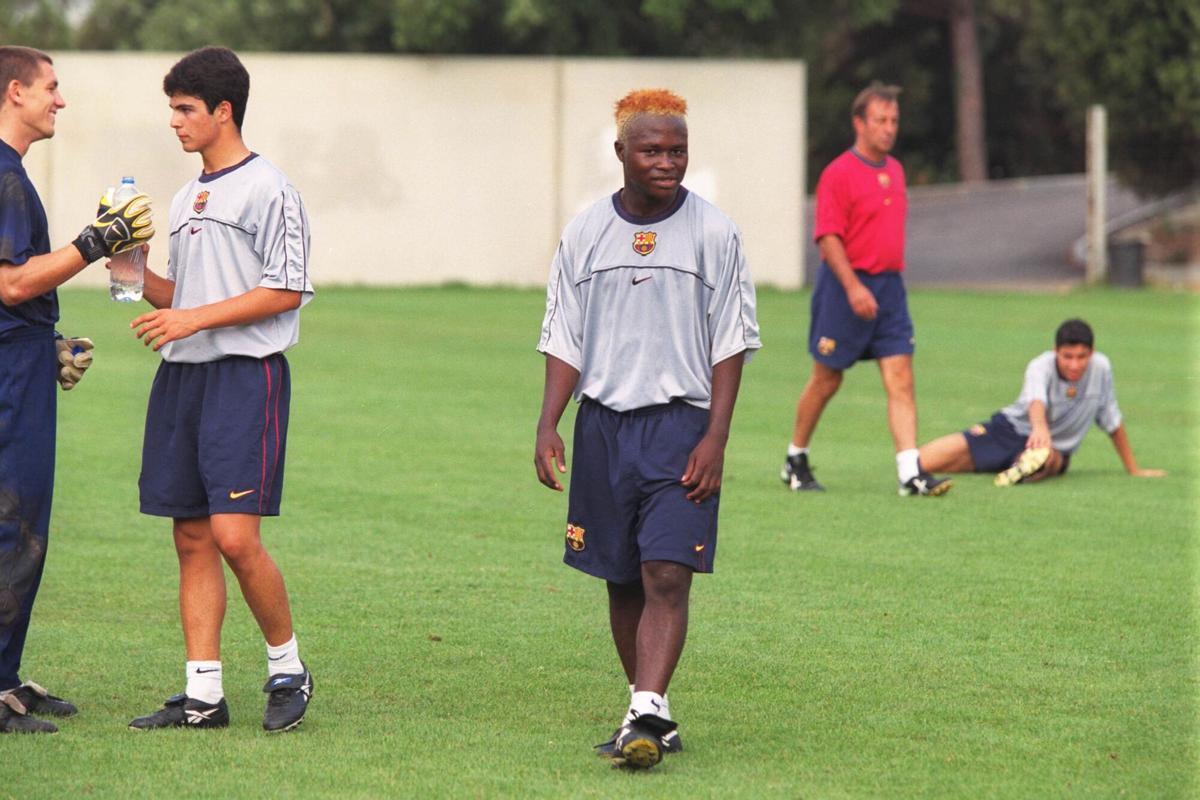 Babangida, en primer plano, con Arteta detrás la temporada 1999-2000
