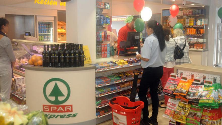 SPAR Express abre su segunda tienda de la isla en Ripoche