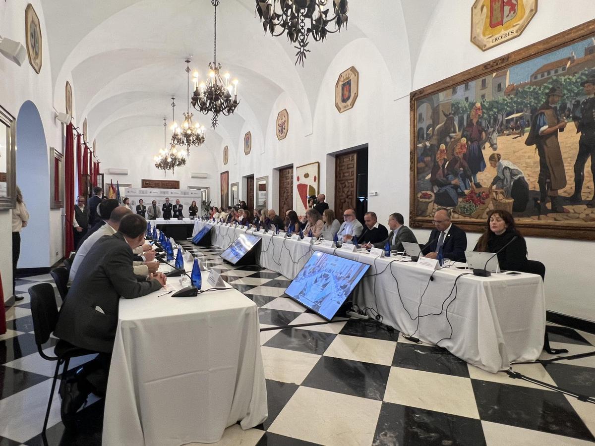 Reunión del secretario de Estado de Política Territorial con los subdelegados del Gobierno.