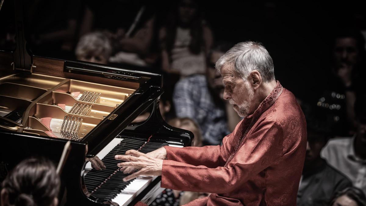 Concierto ofrecido por Josep Colom y la Orquestra de València en el IV Festival Iturbi.