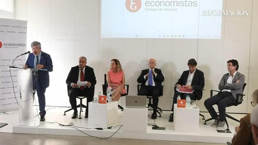 Jornada sobre alquiler de vivienda, ocupación ilegal y vivienda social organizada por el Colegio de Economistas