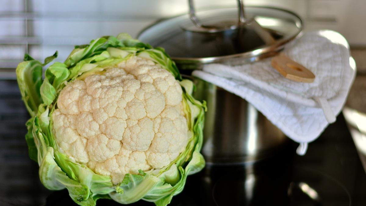 La sopa de coliflor es ideal para adelgazar.