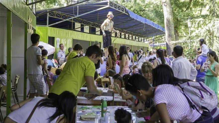 Los talleres de &#039;Vive el verano&#039; de Badajoz esperan más de 50.000 visitas