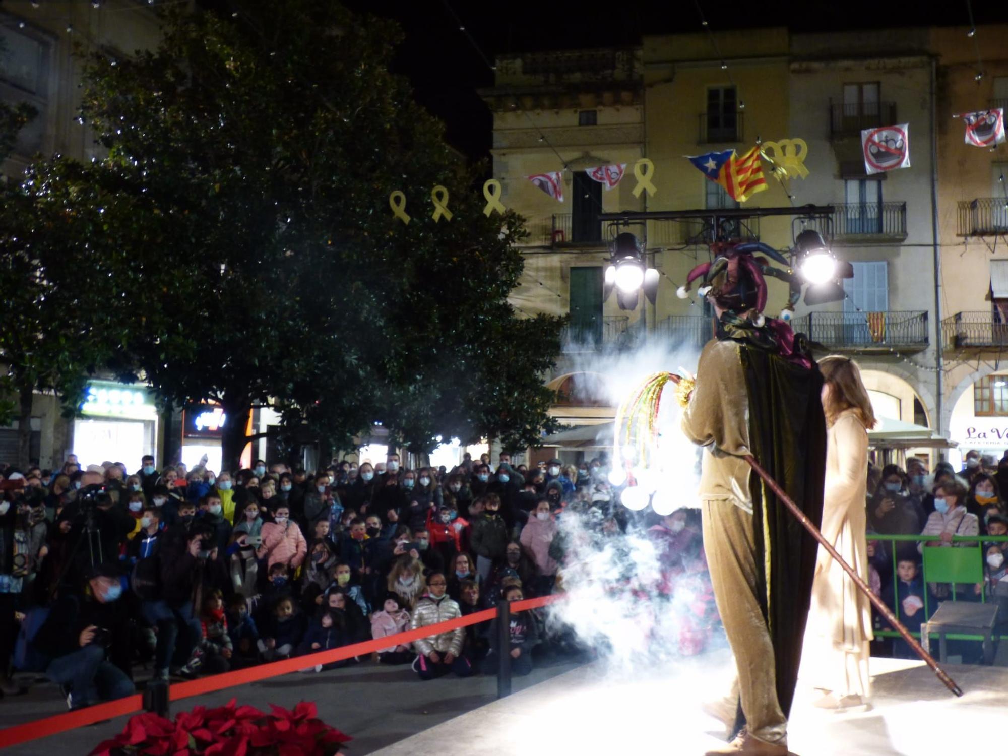 Figueres transforma els seus carrers i places en un conte de Nadal