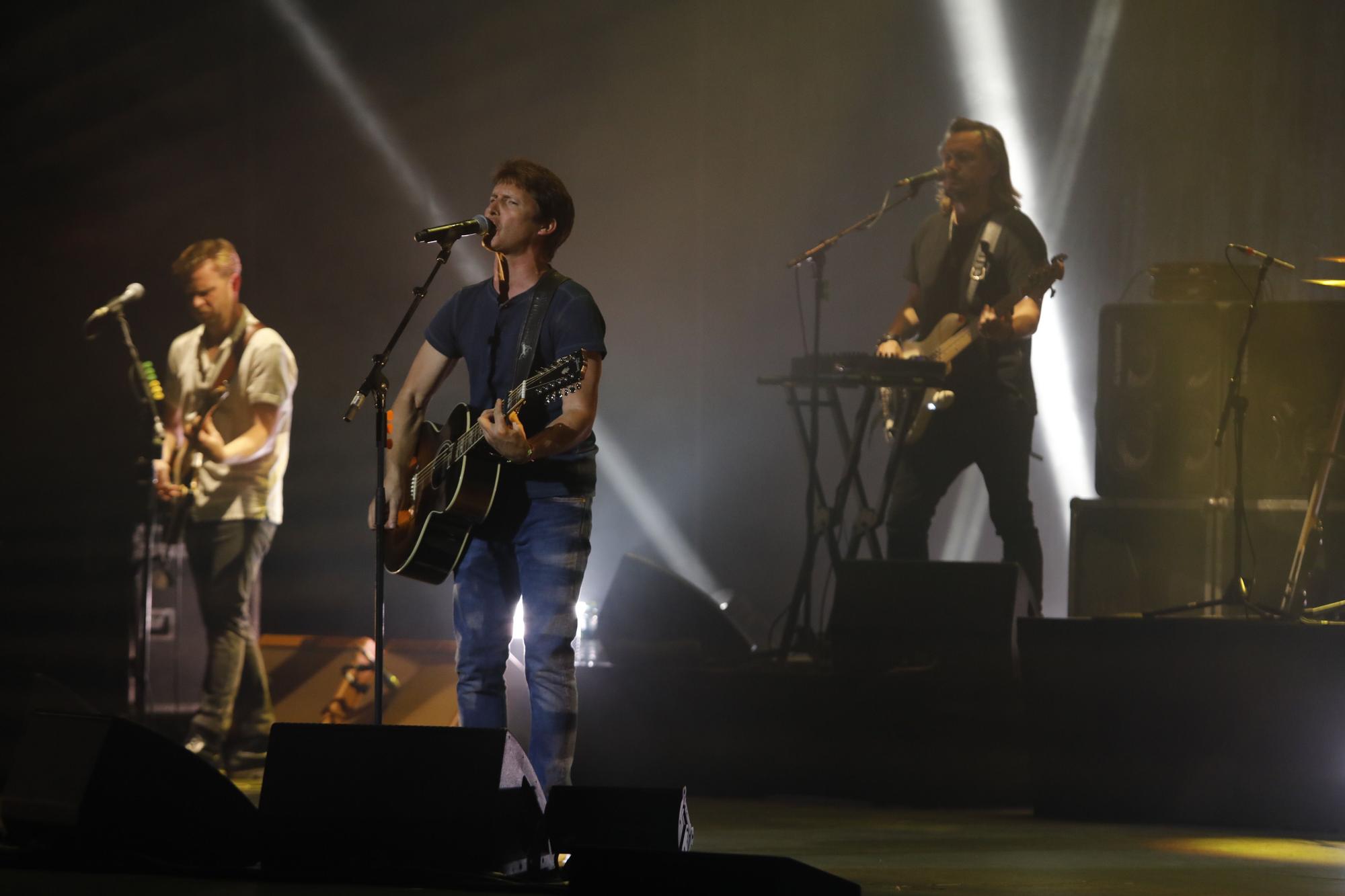 En imágenes: Así fue el concierto de James Blunt en el teatro de la Laboral