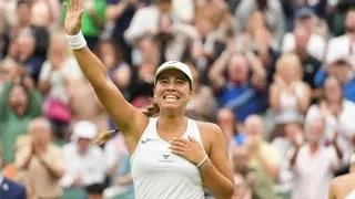Jessica Bouzas da la gran sorpresa en Wimbledon al eliminar a la campeona