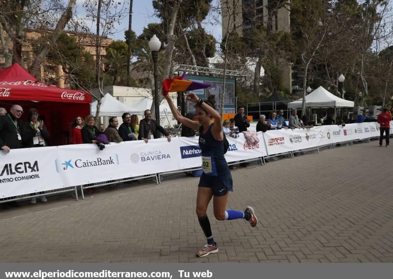 Atletas en el IX Marató BP de Castellón