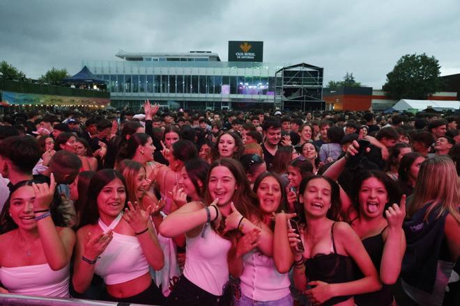 El ritmo de Bresh conquista la tercera noche de Metrópoli en Gijón: "Esto es un fiestón" (en imágenes)