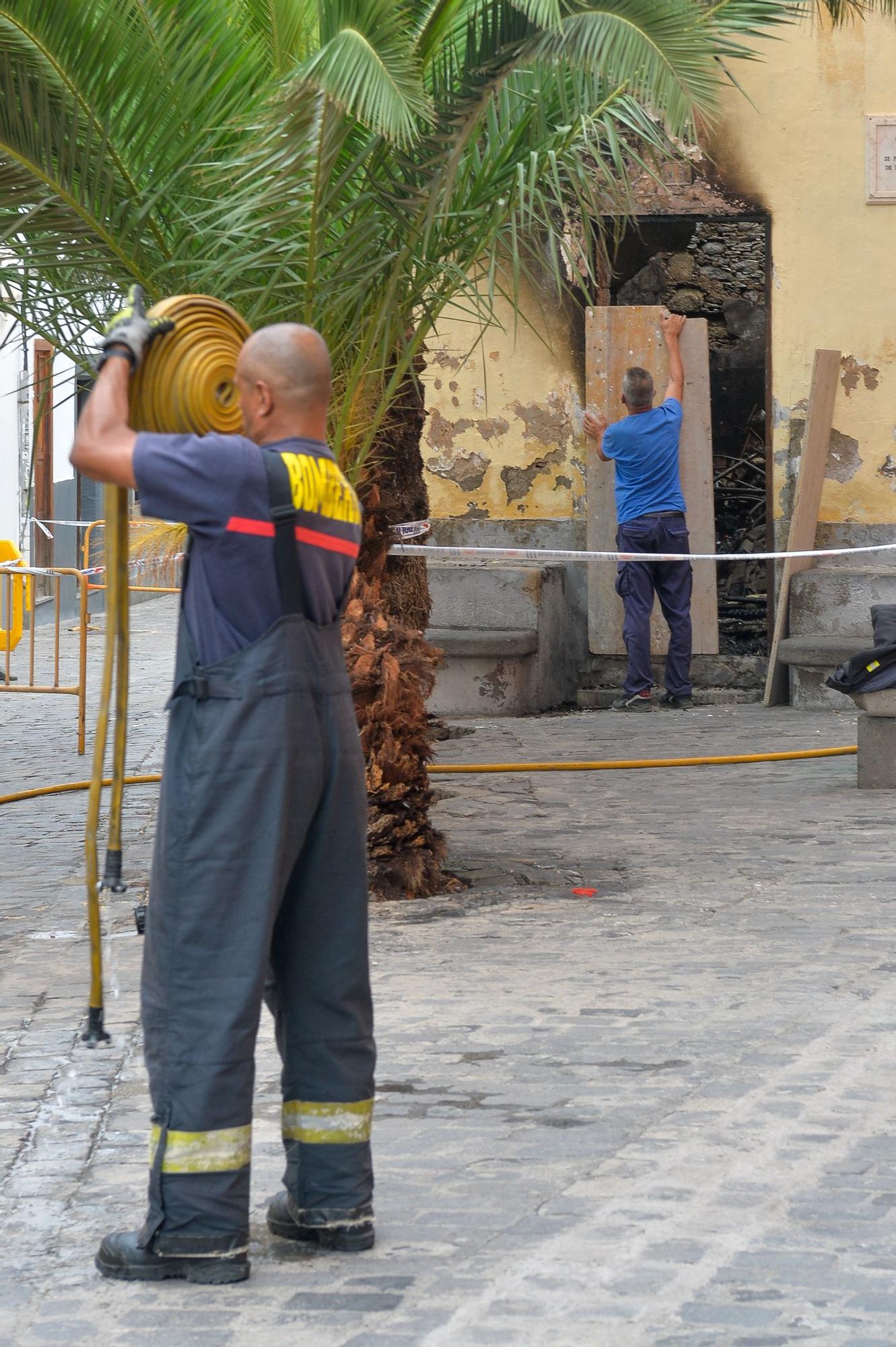 Casa antigua incendiada en Vegueta