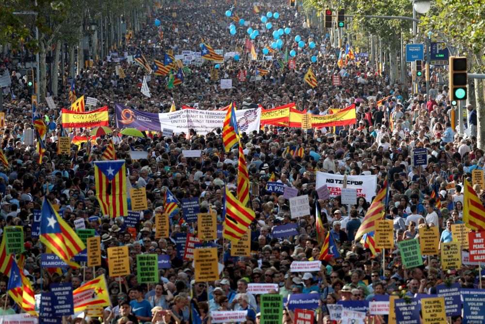 Manifestació contra el terrorisme i en suport a les víctimes dels atemptats de Barcelona