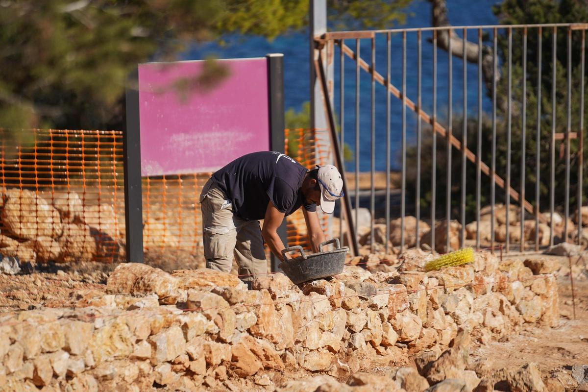 Las obras de museización de sa Caleta, en imágenes Las obras de museización de sa Caleta, en imágenes