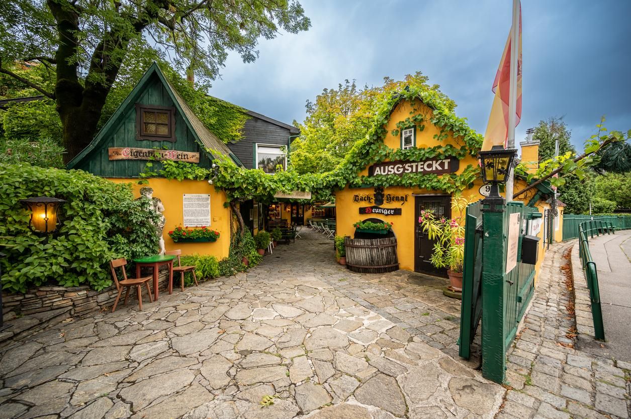 Restaurantes en Grinzing, Viena.