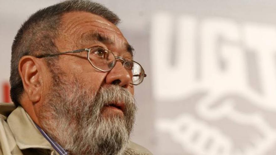 Méndez pide a Rajoy convocar un referéndum sobre recortes el 25-N