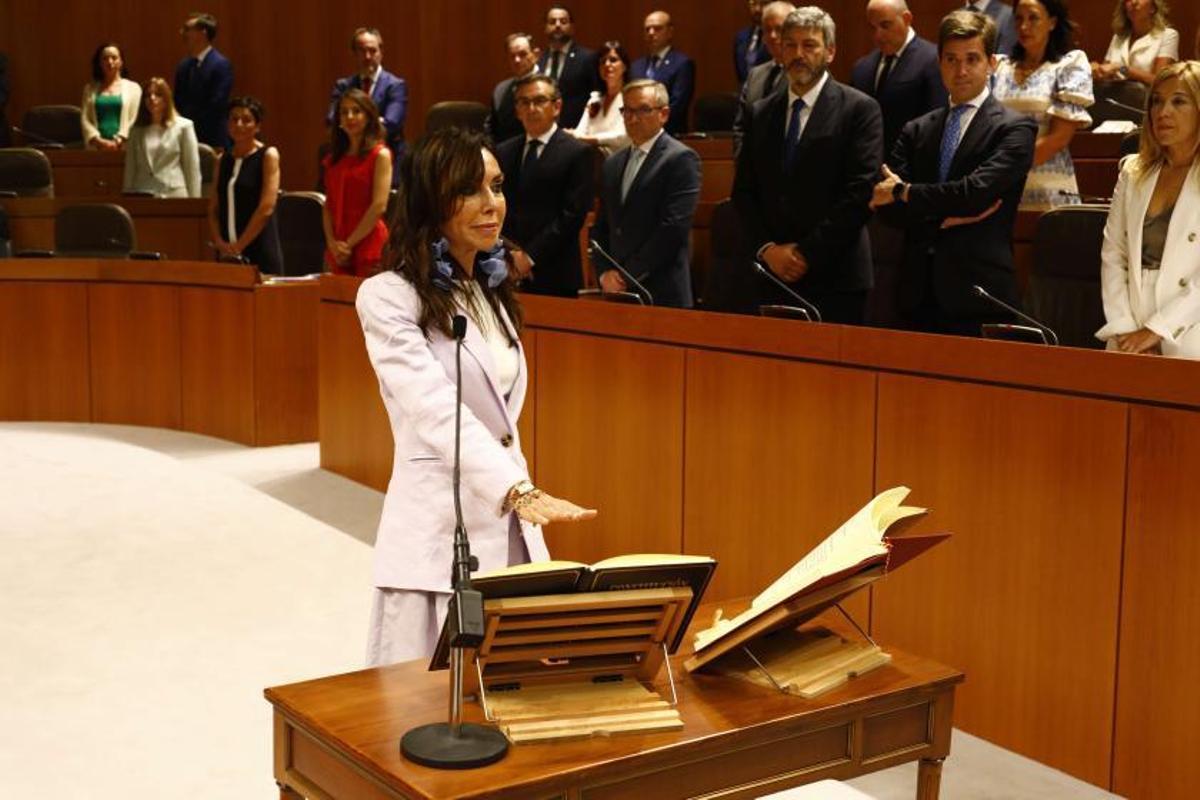 La voxista Marta Fernández fue elegida presidenta de las Cortes el 23 de junio. | JAIME GALINDO